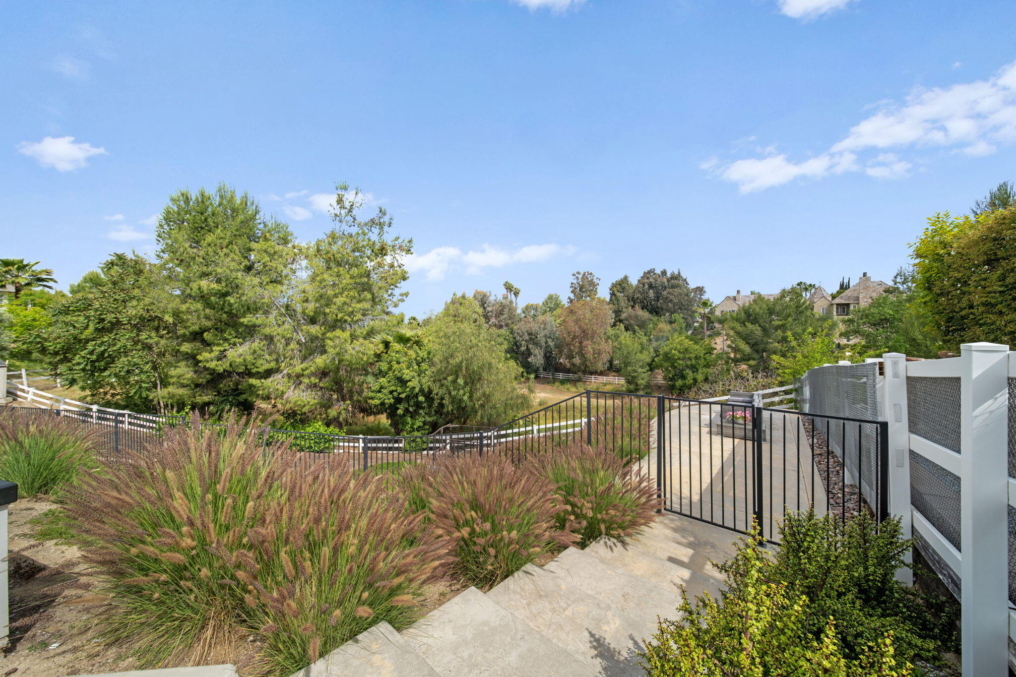 31098 Del Rey Road Temecula, CA 92591 - Photo 62 of 75 side yard
