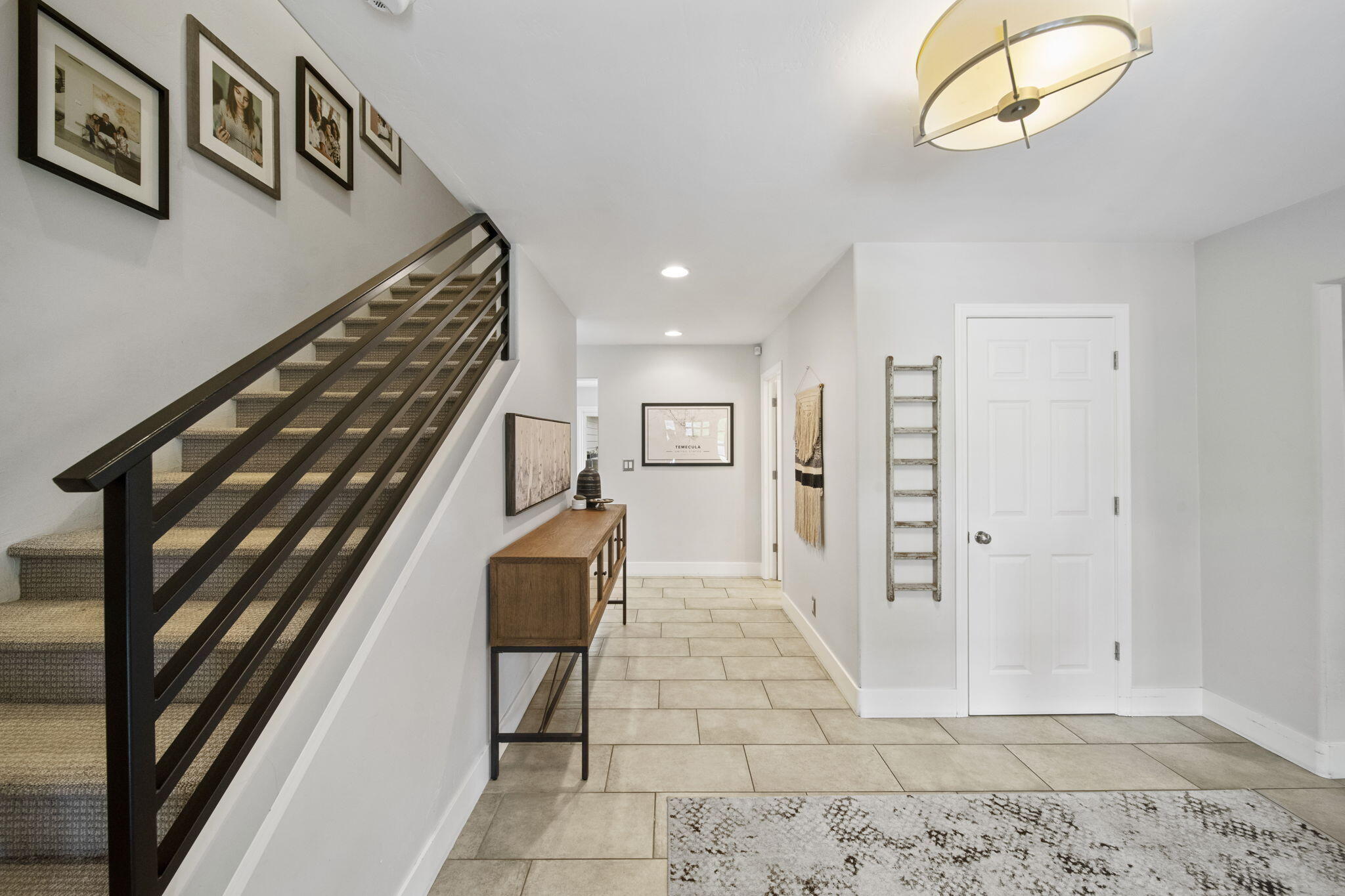 31098 Del Rey Road Temecula, CA 92591 - Photo 10 of 75 foyer