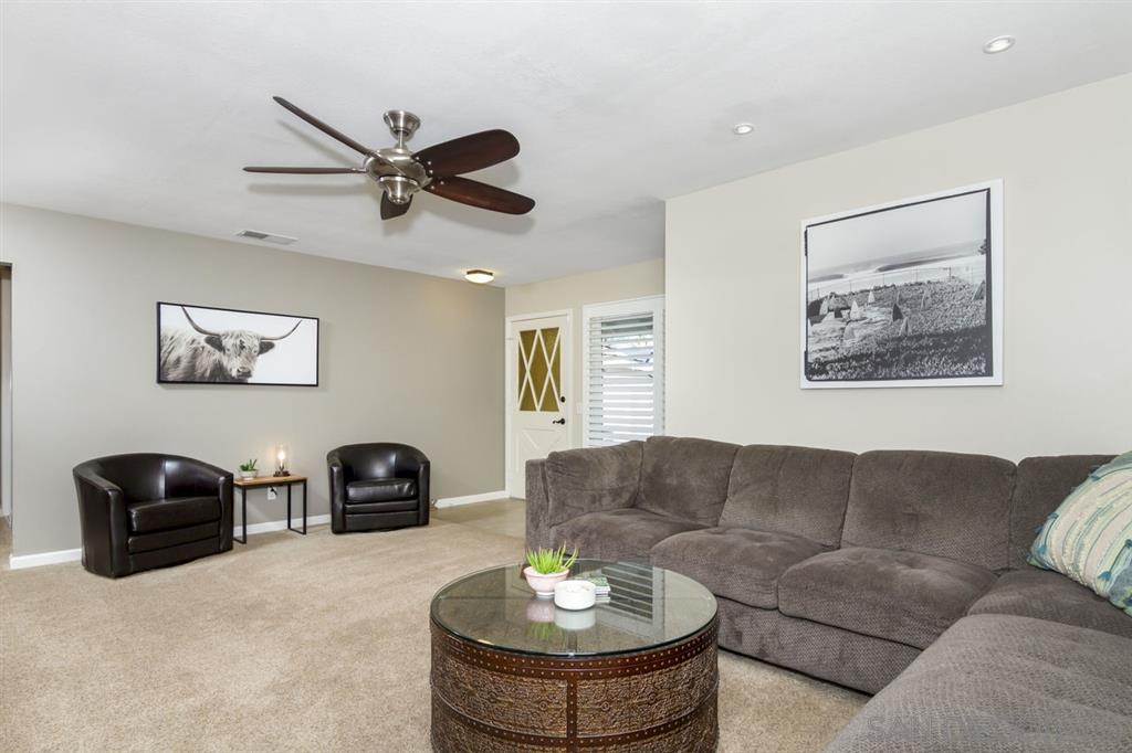 4081 Via Rio Avenue Oceanside, CA 92057 - Photo 3 of 24