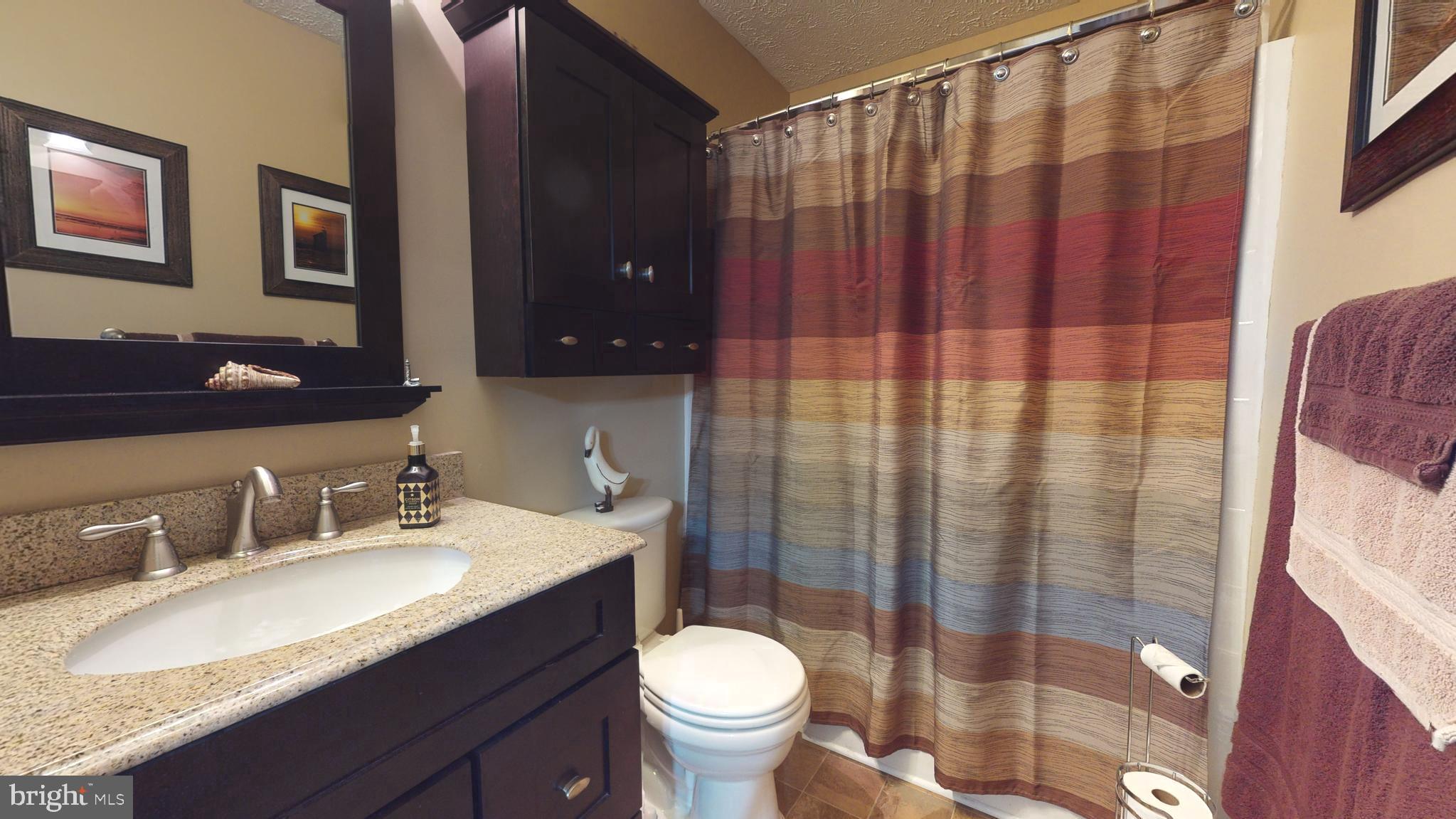 48132 Post Oak Road St. Inigoes, MD 20684 - Photo 22 of 56 The owners' private bath