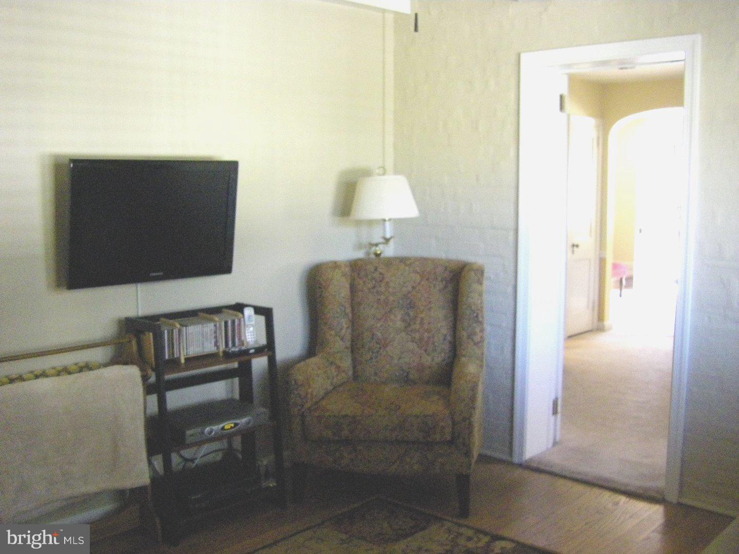 165 Friendship Road Drexel Hill, PA 19026 - Photo 13 of 25 Family Room