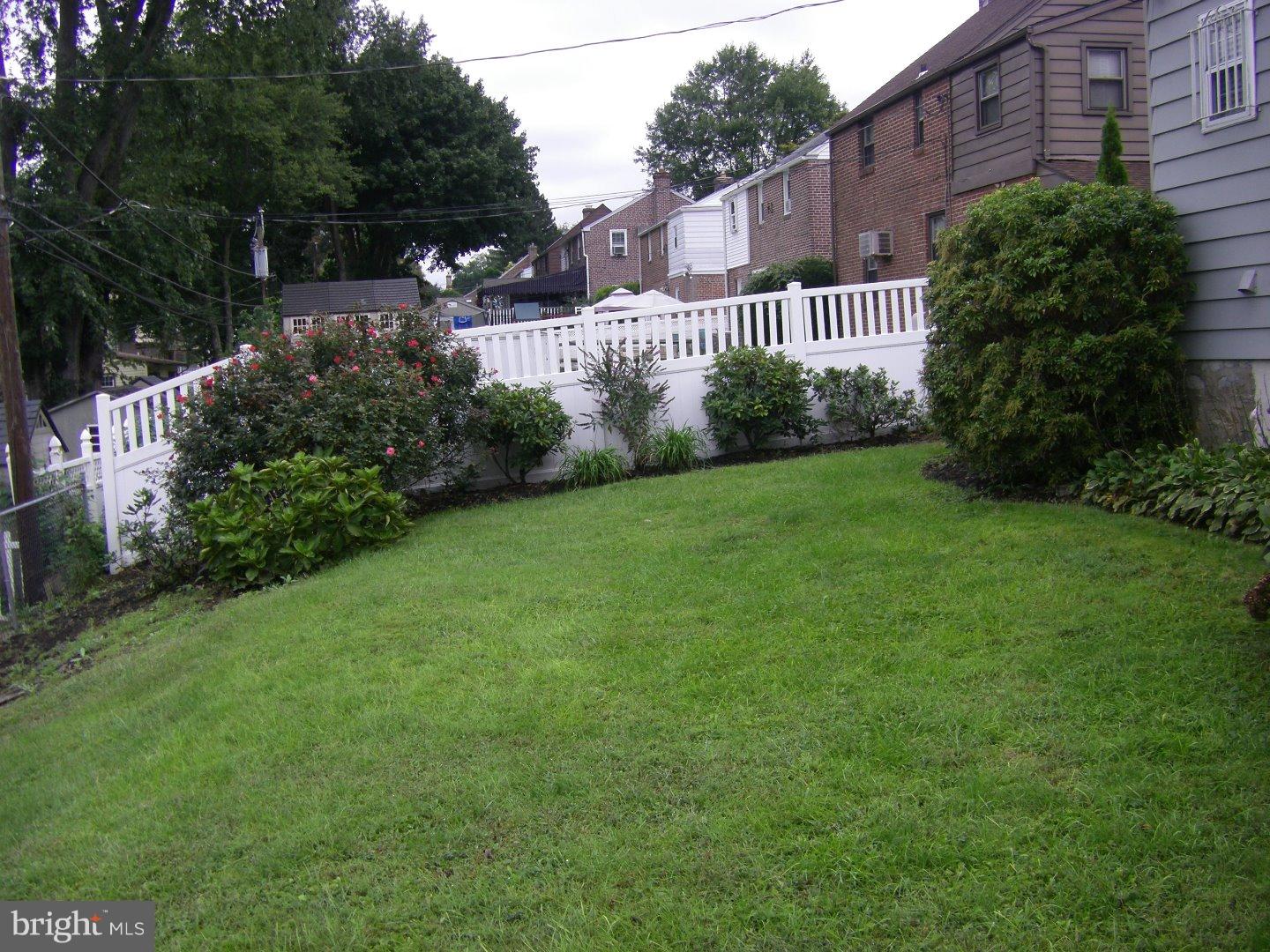 165 Friendship Road Drexel Hill, PA 19026 - Photo 6 of 25 Back Yard