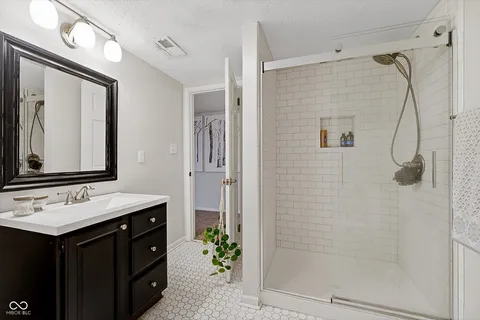 $749,900 | 208 Surrey Hill Road, Noblesville, IN 46062