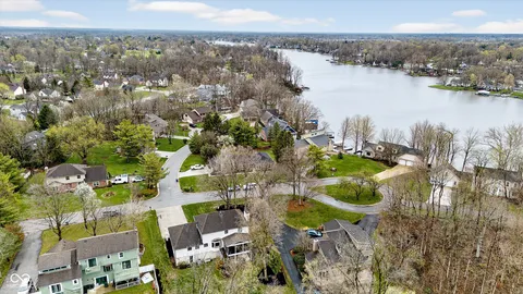 $749,900 | 208 Surrey Hill Road, Noblesville, IN 46062