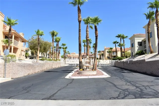 $169,000 | 1940 Las Palmas Lane, Unit 272, Laughlin, NV 89029