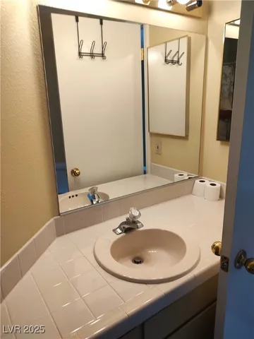 $169,000 | 1940 Las Palmas Lane, Unit 272, Laughlin, NV 89029