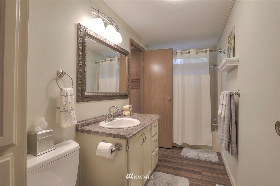 23925 7th Place West Bothell, WA 98021 - Photo 17 of 25