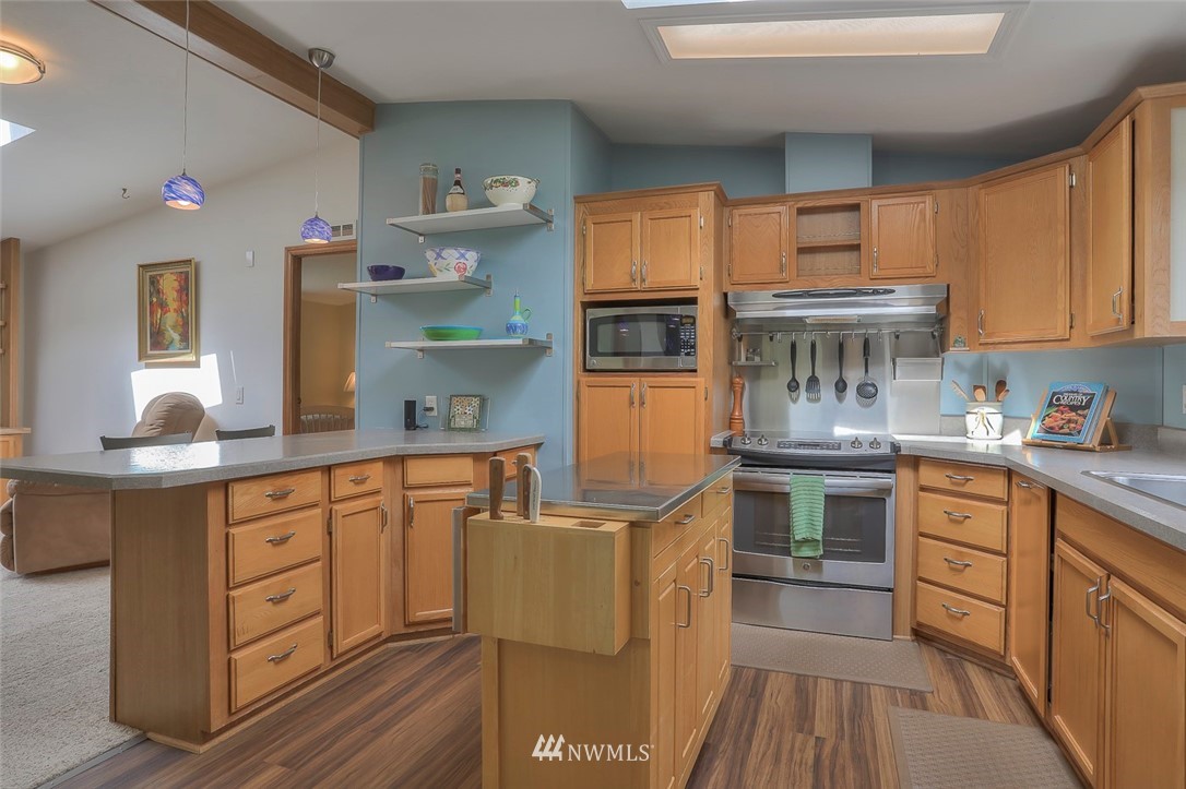 23925 7th Place West Bothell, WA 98021 - Photo 3 of 25