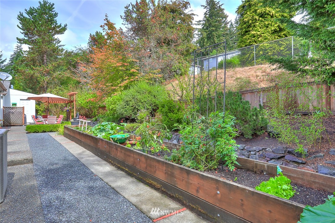 23925 7th Place West Bothell, WA 98021 - Photo 24 of 25