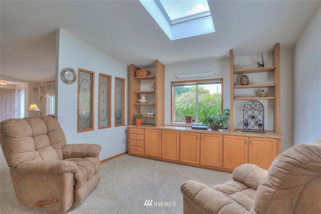 23925 7th Place West Bothell, WA 98021 - Photo 8 of 25