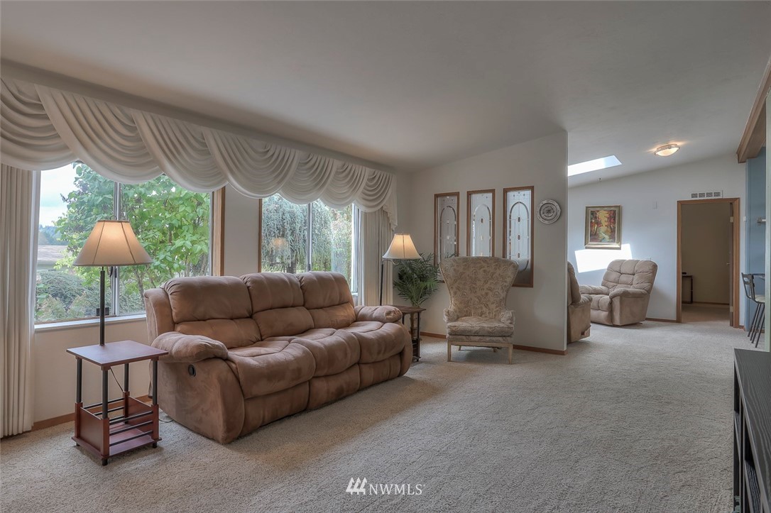 23925 7th Place West Bothell, WA 98021 - Photo 9 of 25