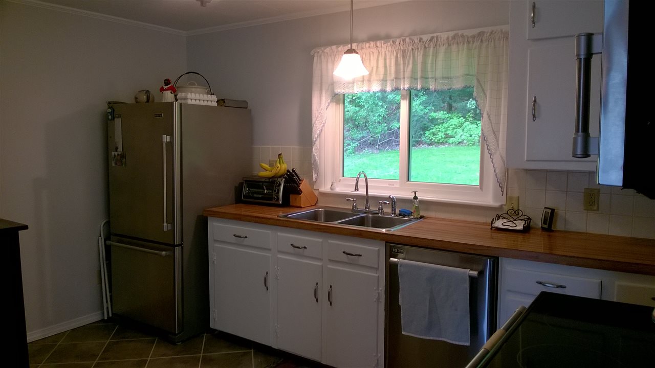 24 Morgan Street Rockingham, VT 05101 - Photo 8 of 20