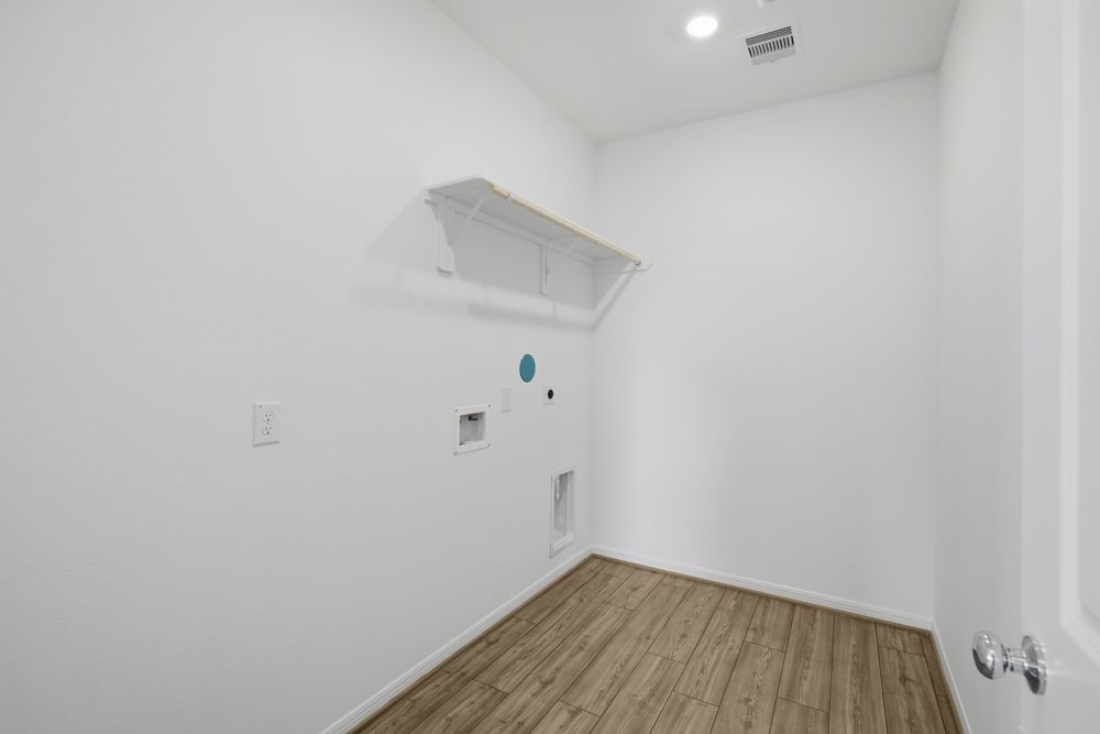 5607 Buttonbush Court Rosenberg, TX 77471 - Photo 25 of 37 a view of small space with wooden floor