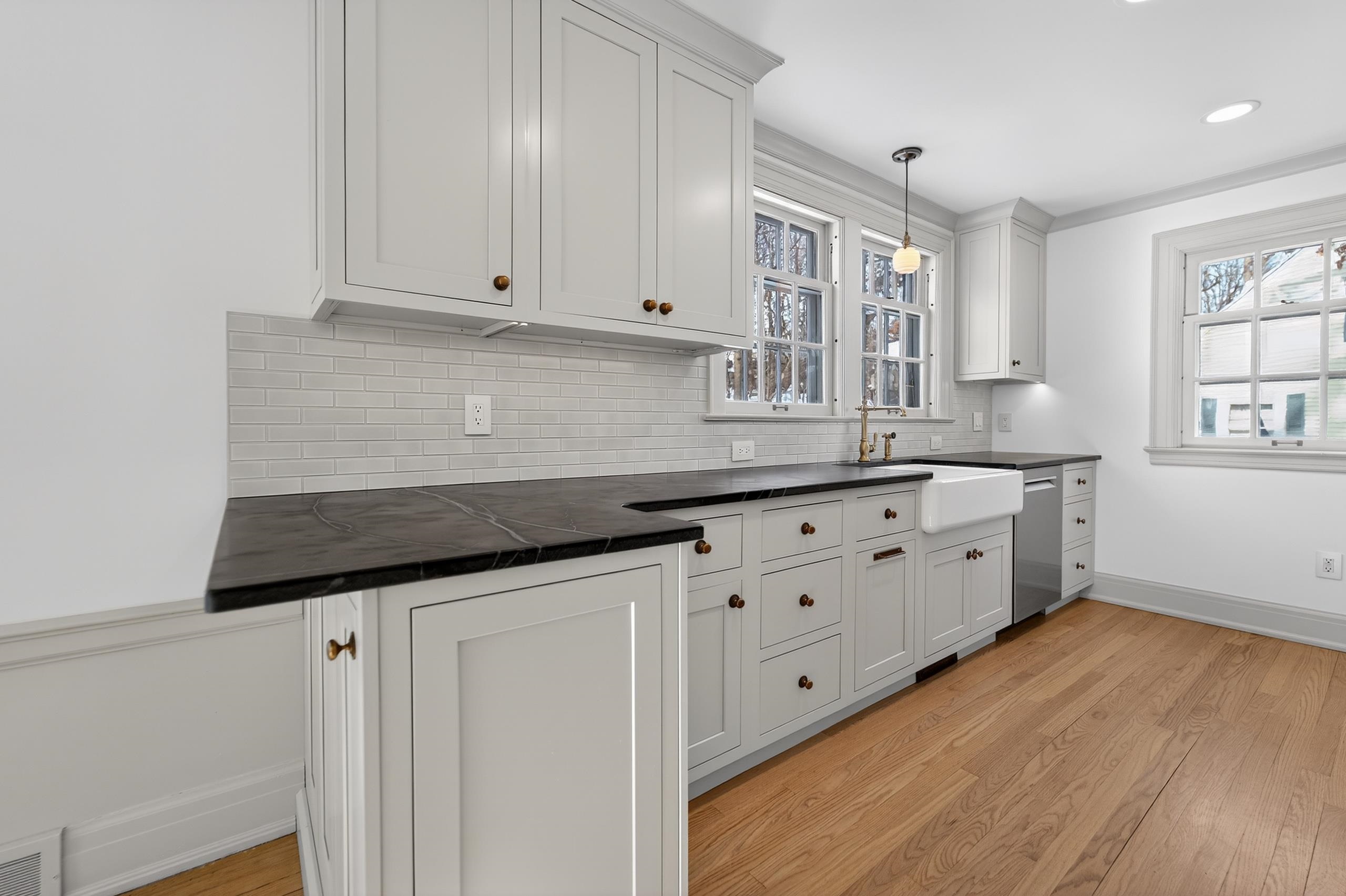 1226 Sweetbriar Road Madison, WI 53705 - Photo 13 of 58