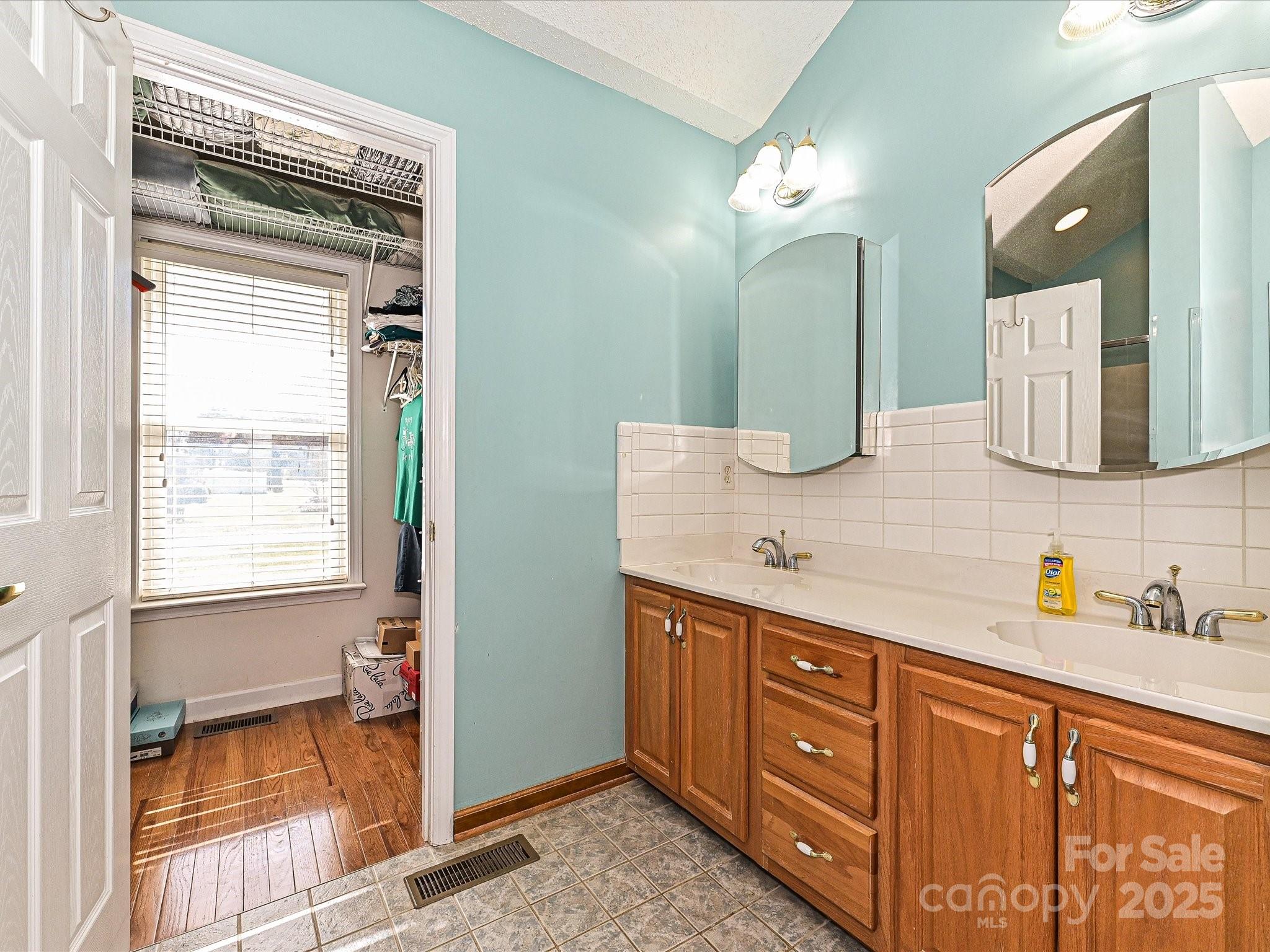 2339 Perry Road Denver, NC 28037 - Photo 18 of 40 Gallery Image 18