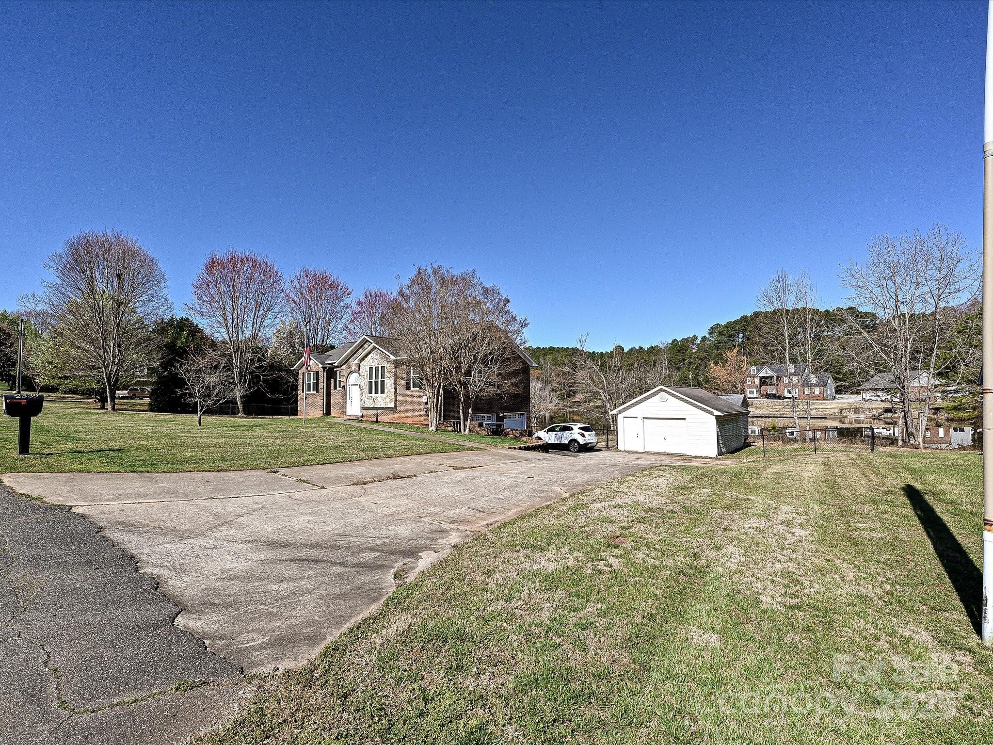 2339 Perry Road Denver, NC 28037 - Photo 37 of 40 Gallery Image 37