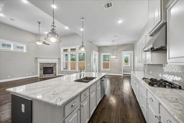 $620,000 | 151 Jacks Corner Drive, Montgomery, TX 77316