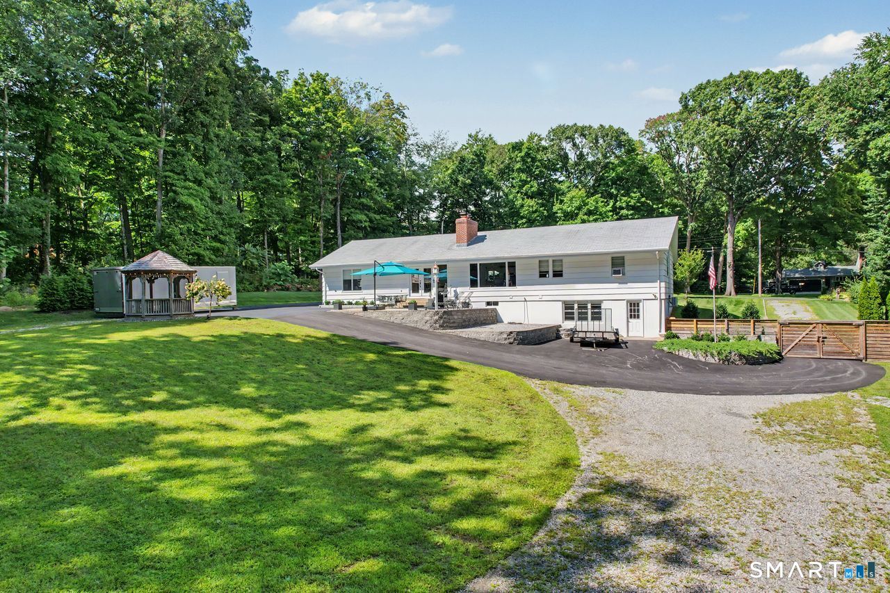 48 Mulberry Road Woodbridge, CT 06525 - Photo 38 of 40 Gallery Image 38