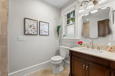 $699,900 | 102 Woodland Lane, Oconomowoc, WI 53066