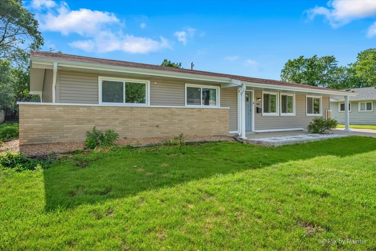 1420 Cooper Road Hoffman Estates, IL 60169 - Photo 3 of 33