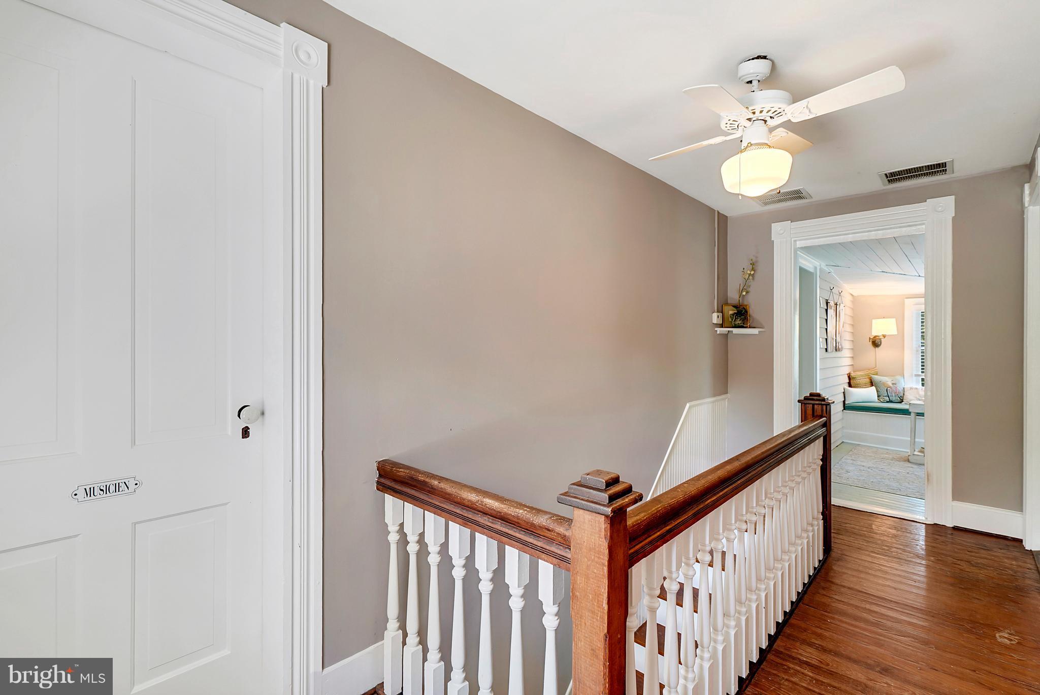 6398 Stoney Road Midland, VA 22728 - Photo 14 of 30 Upper Level Hallway