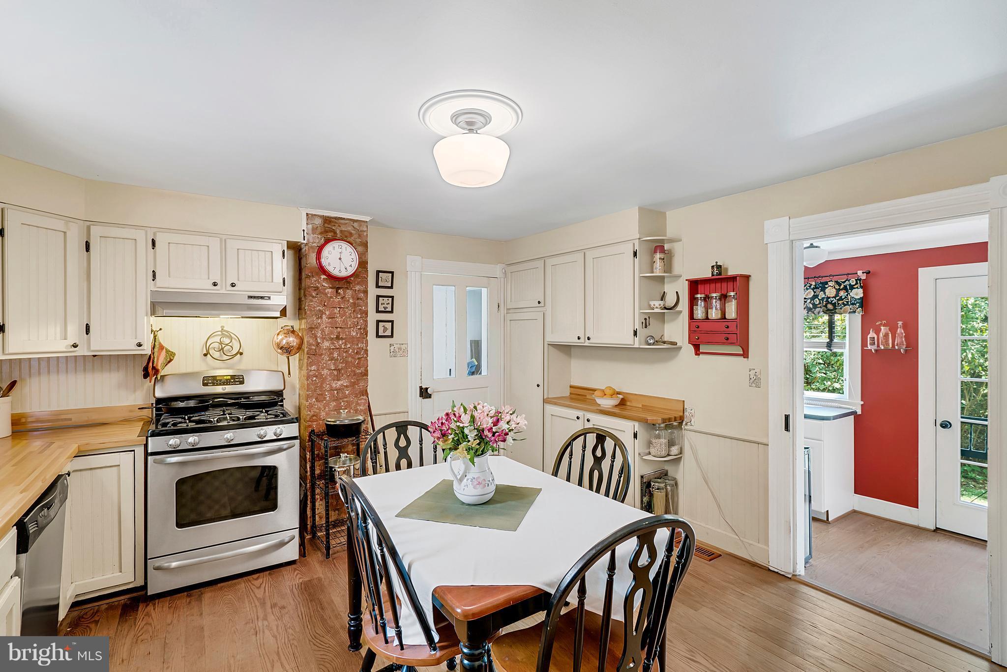 6398 Stoney Road Midland, VA 22728 - Photo 8 of 30 Kitchen