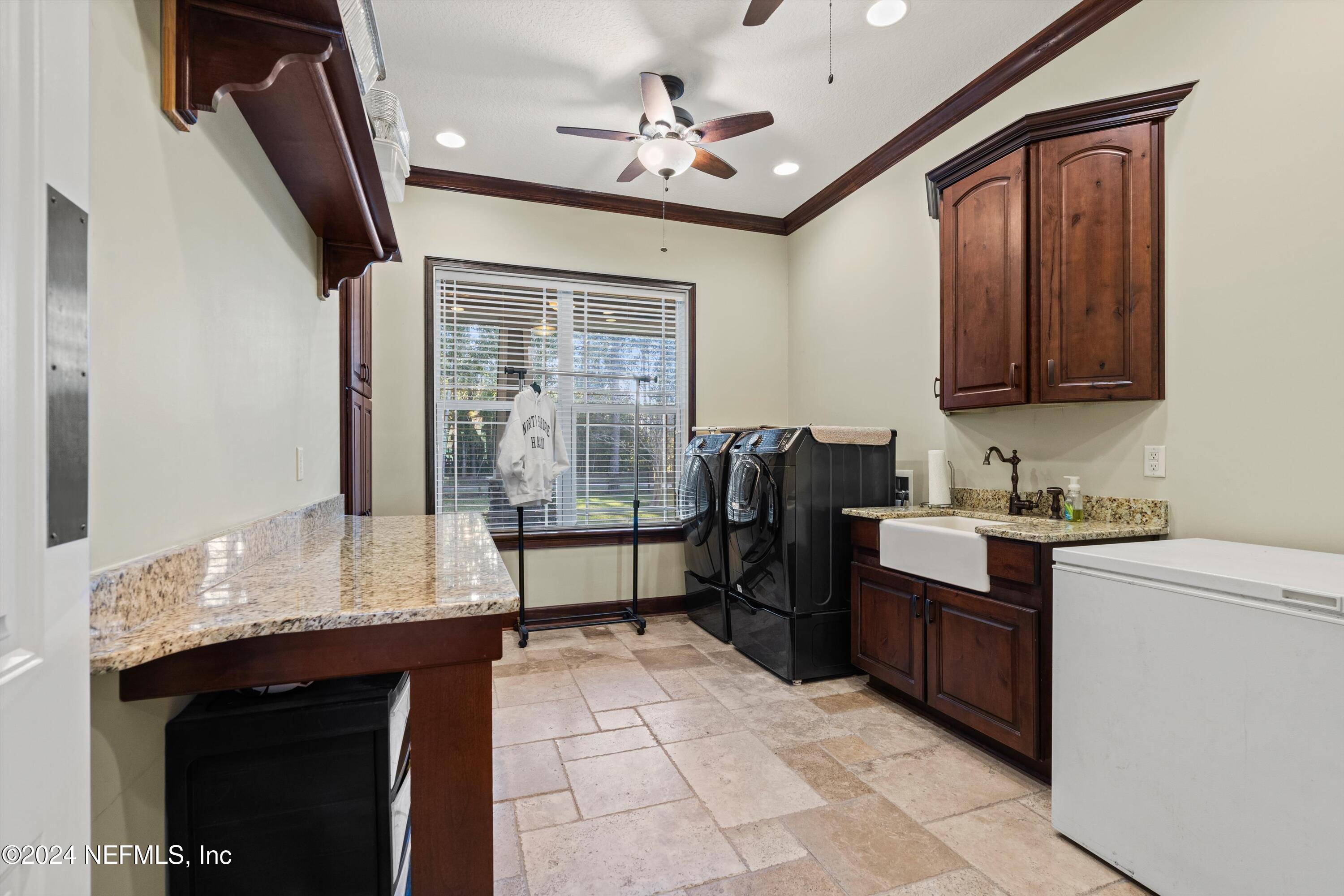 1315 Whispering Pines Road St. Johns, FL 32259 - Photo 36 of 44 38-Laundry