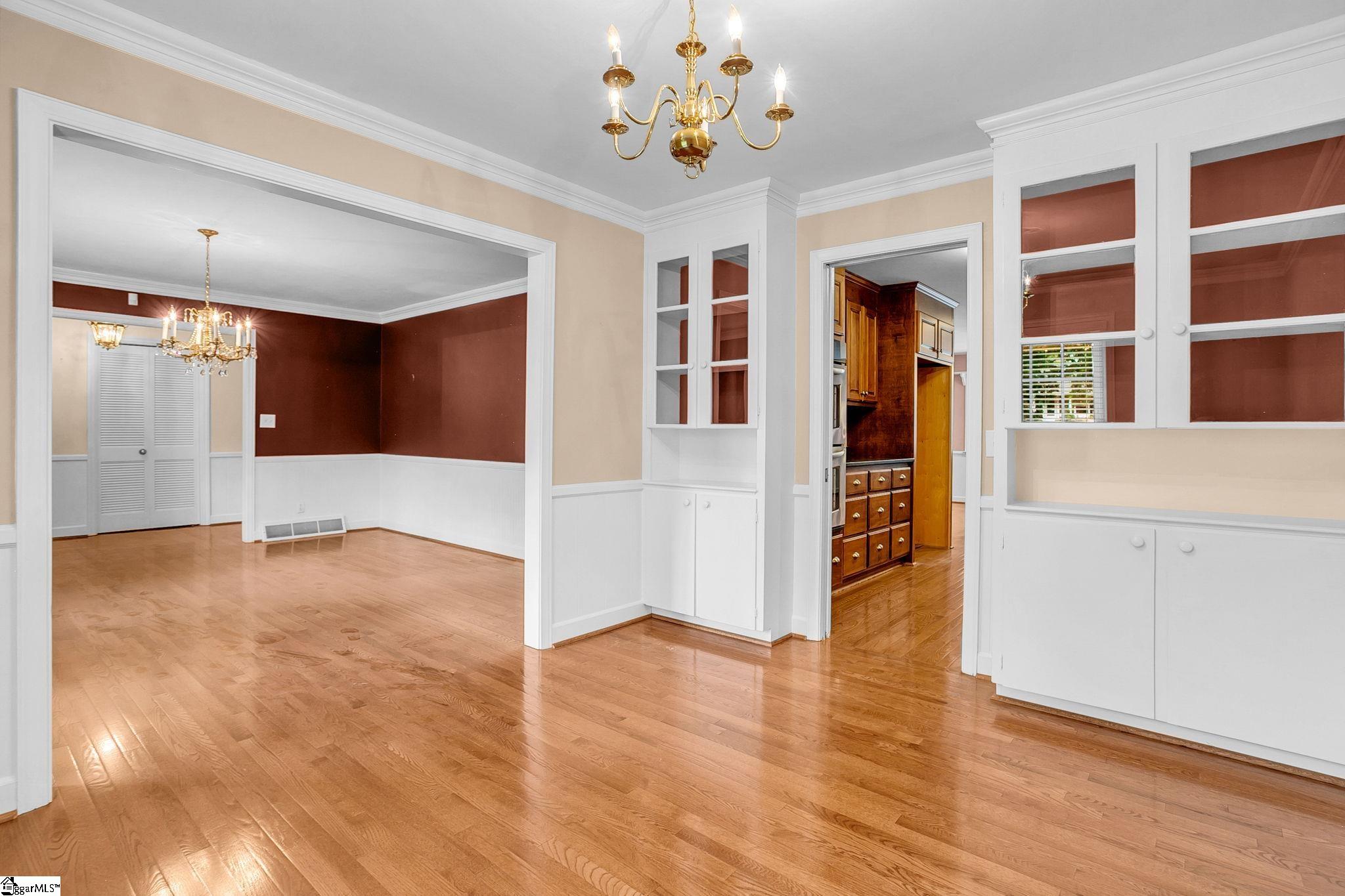 204 Montclair Road Greer, SC 29651 - Photo 10 of 43