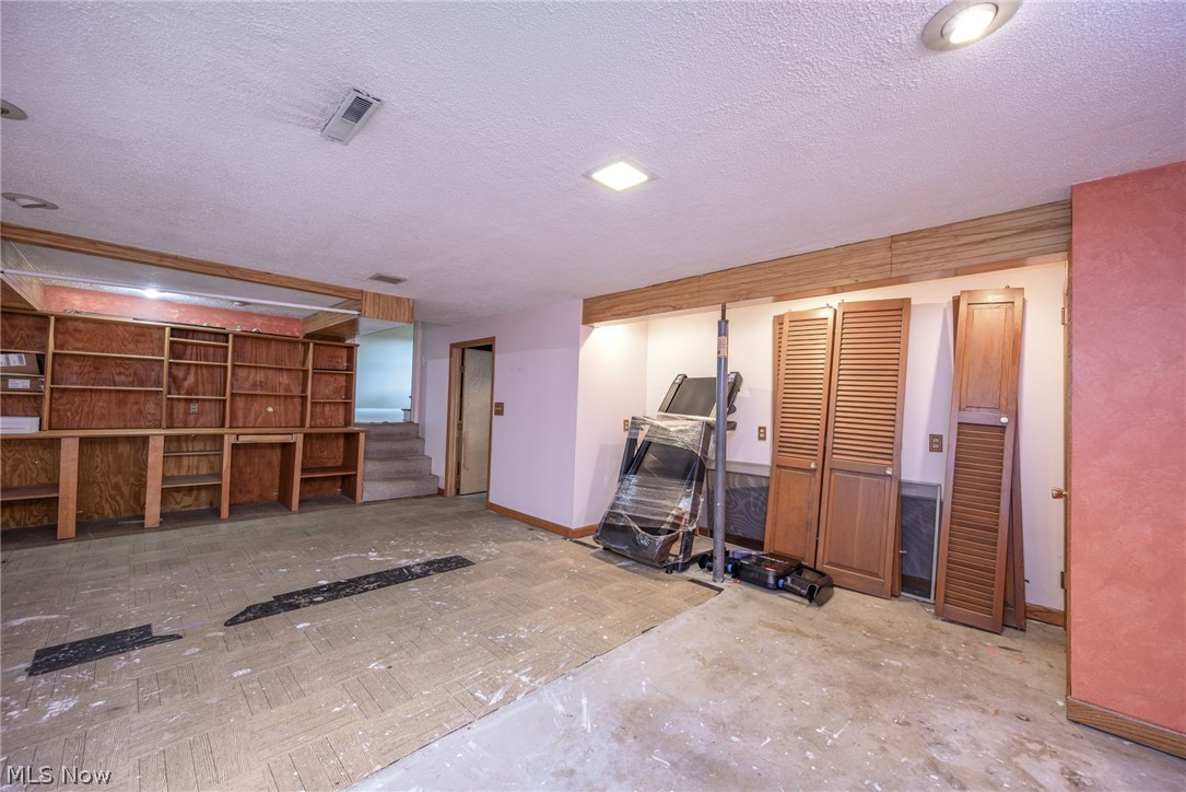 496 East Howe Road Kent, OH 44240 - Photo 24 of 38 Gallery Image 24