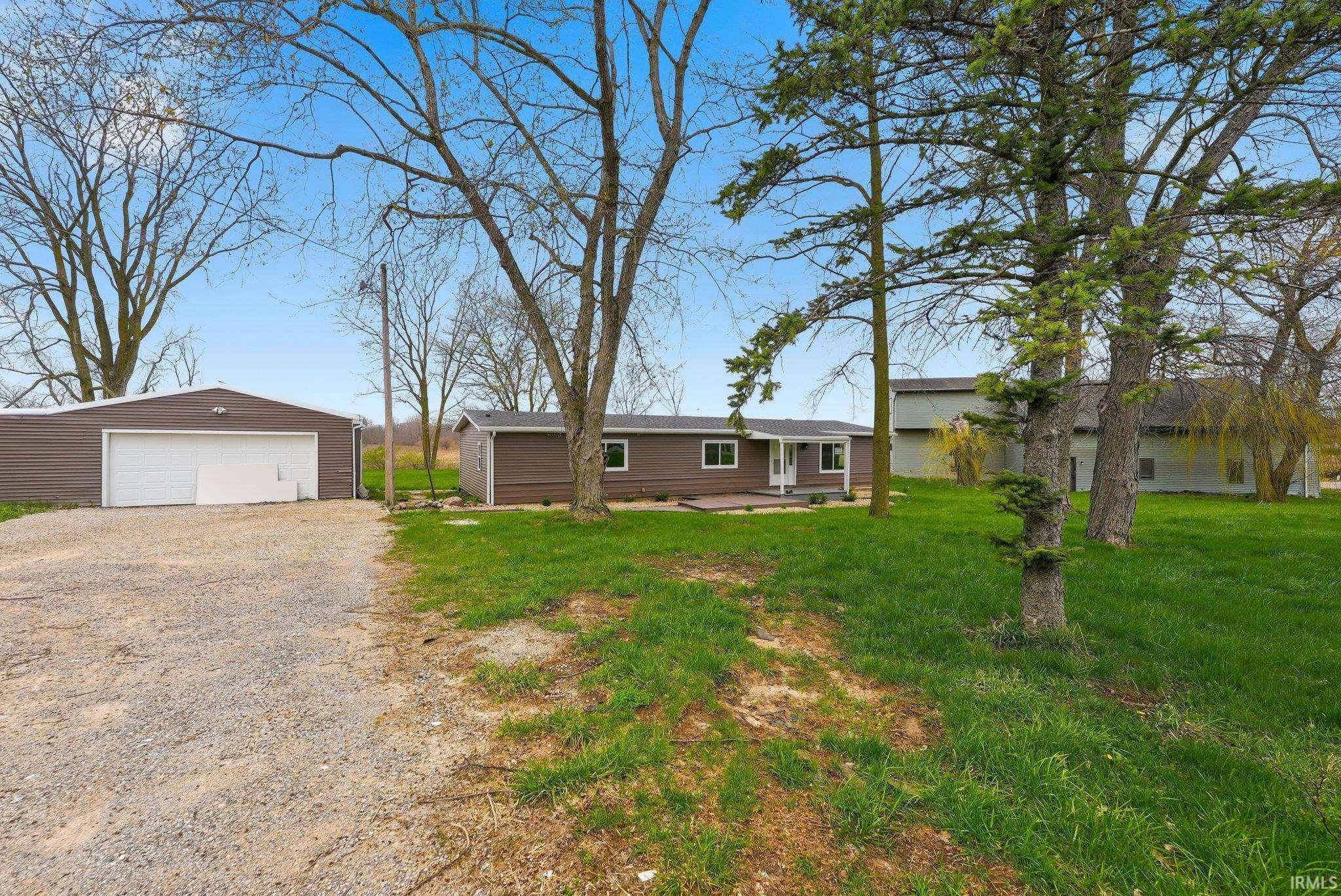 7329 Butt Road Fort Wayne, IN 46818 - Photo 2 of 29