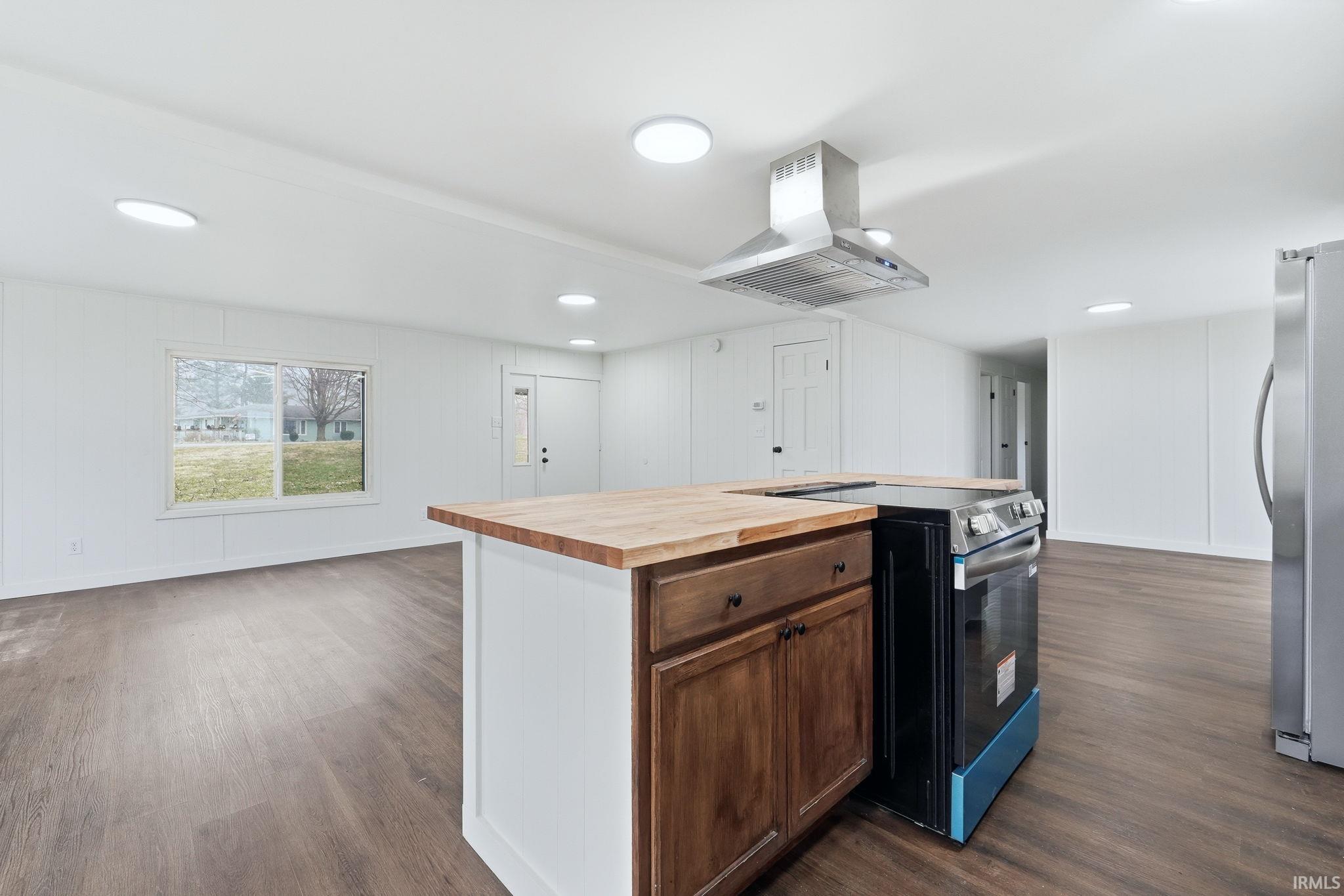 7329 Butt Road Fort Wayne, IN 46818 - Photo 6 of 29