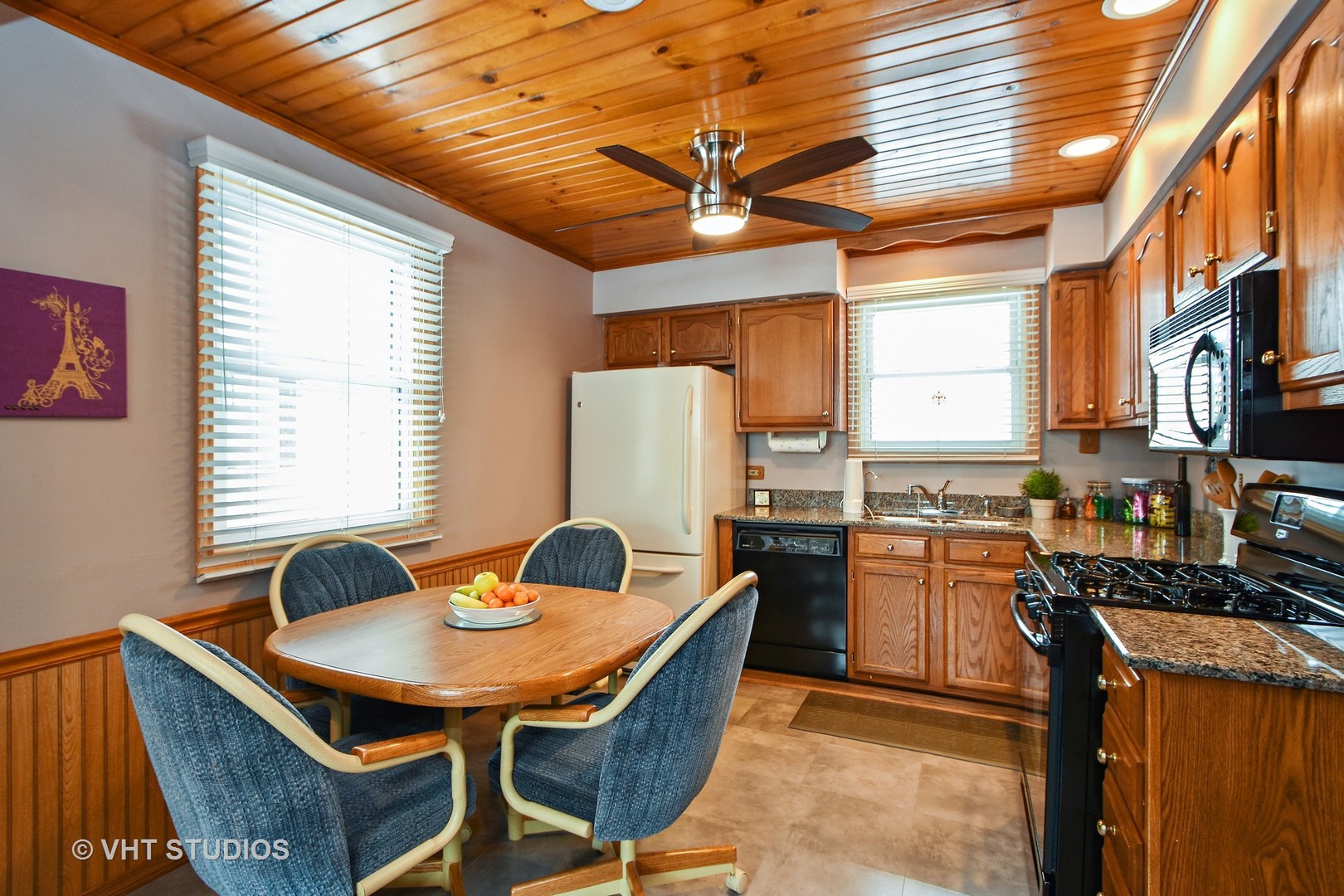 2160 Spruce Road Homewood, IL 60430 - Photo 4 of 10 a dining room with furniture and window
