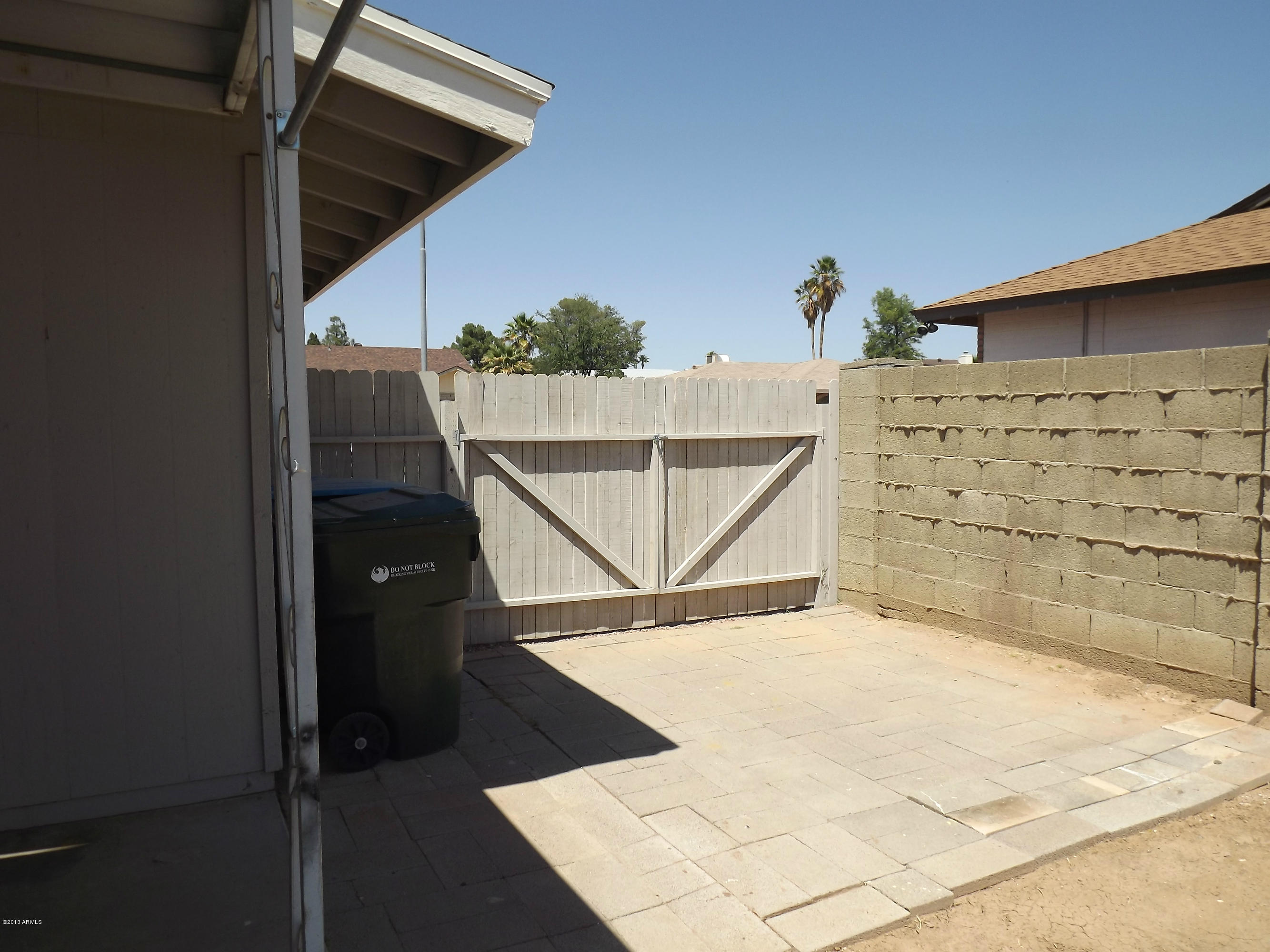 4617 West Calavar Road Glendale, AZ 85306 - Photo 12 of 14 DSCF5592