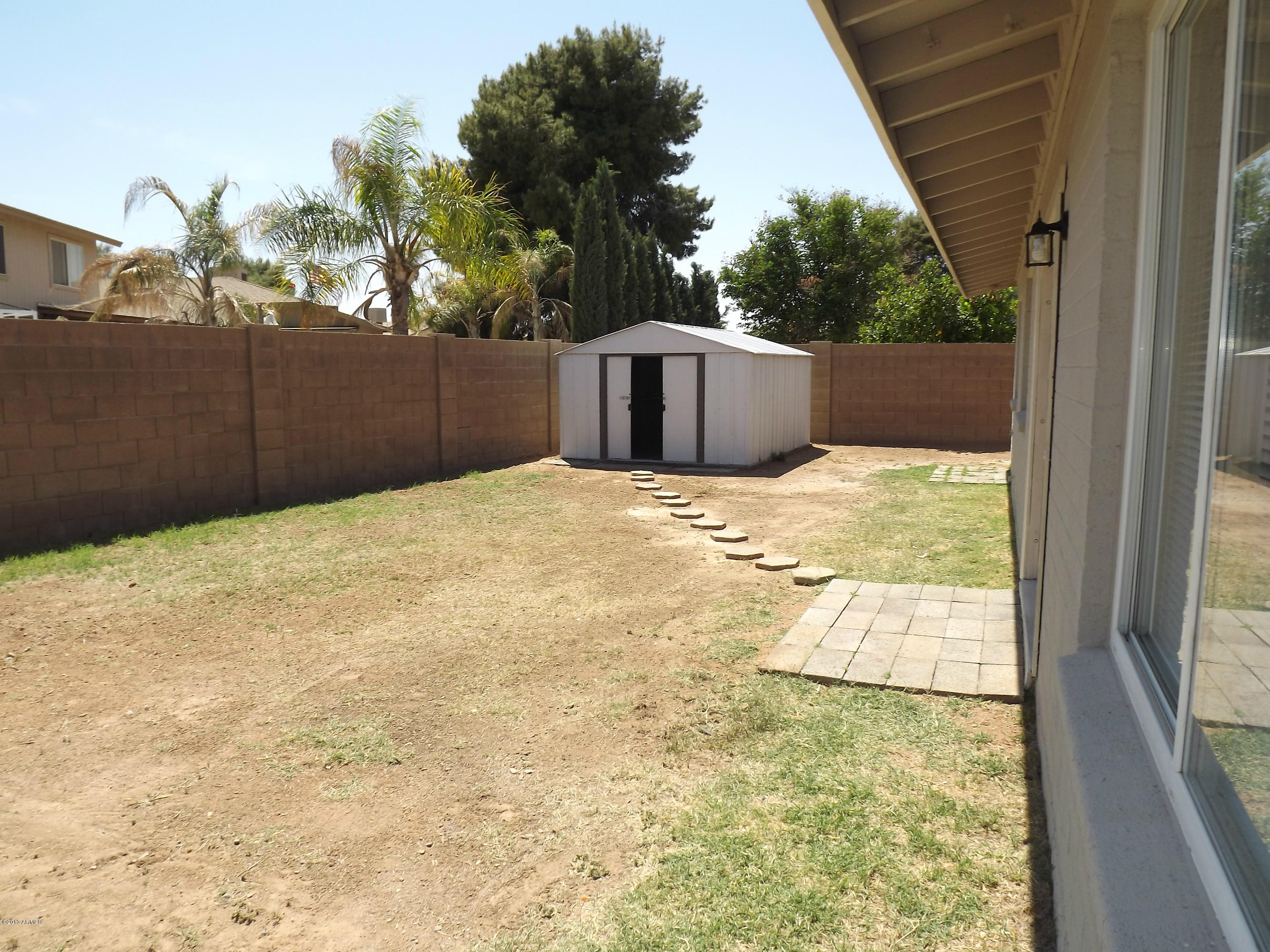 4617 West Calavar Road Glendale, AZ 85306 - Photo 13 of 14 DSCF5593