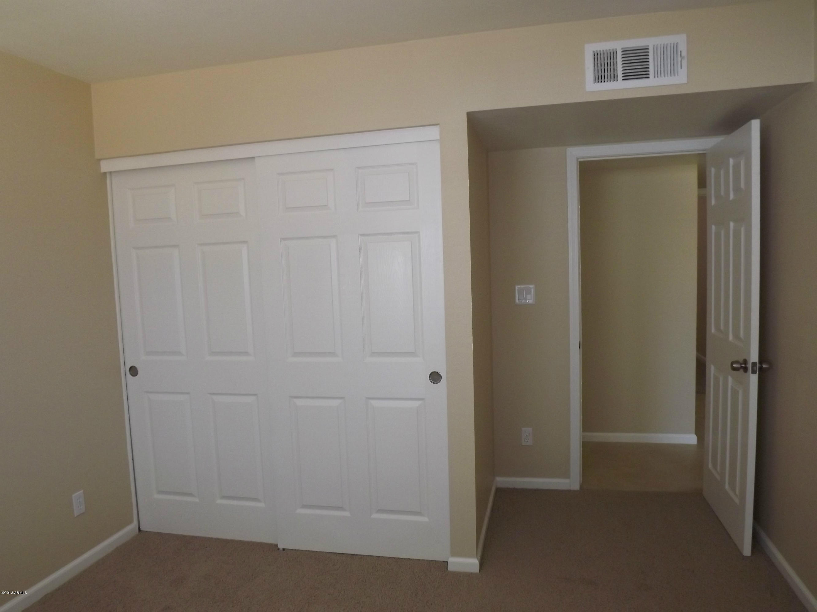 4617 West Calavar Road Glendale, AZ 85306 - Photo 8 of 14 DSCF5587