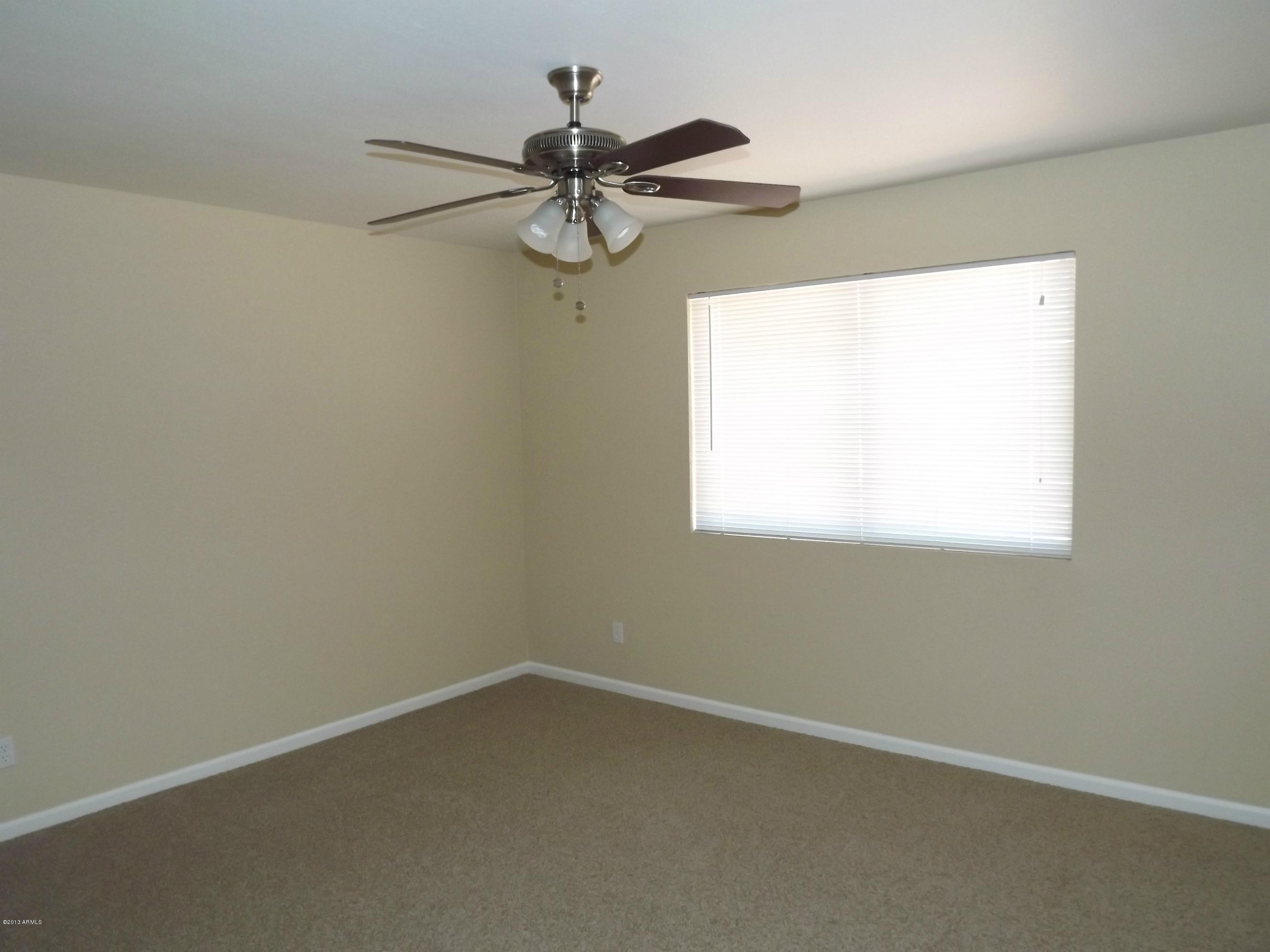 4617 West Calavar Road Glendale, AZ 85306 - Photo 9 of 14 DSCF5588