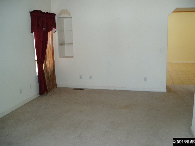9620 Silver Desert Way Reno, NV 89506 - Photo 2 of 8 Photo 2