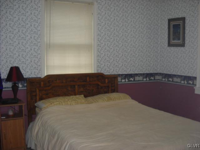 921 Magnolia Road Hellertown, PA 18055 - Photo 9 of 12 Gallery Image 9