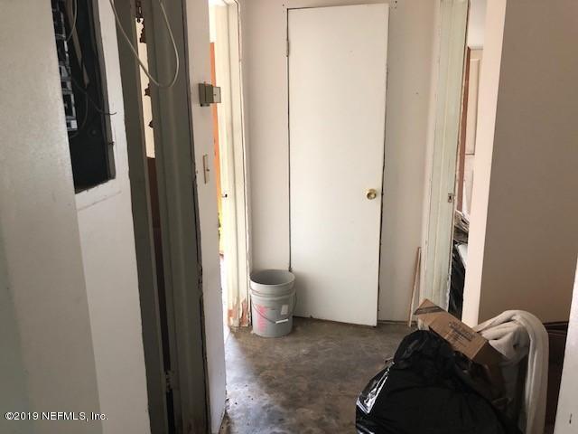 6153 Colgate Road Jacksonville, FL 32217 - Photo 8 of 25