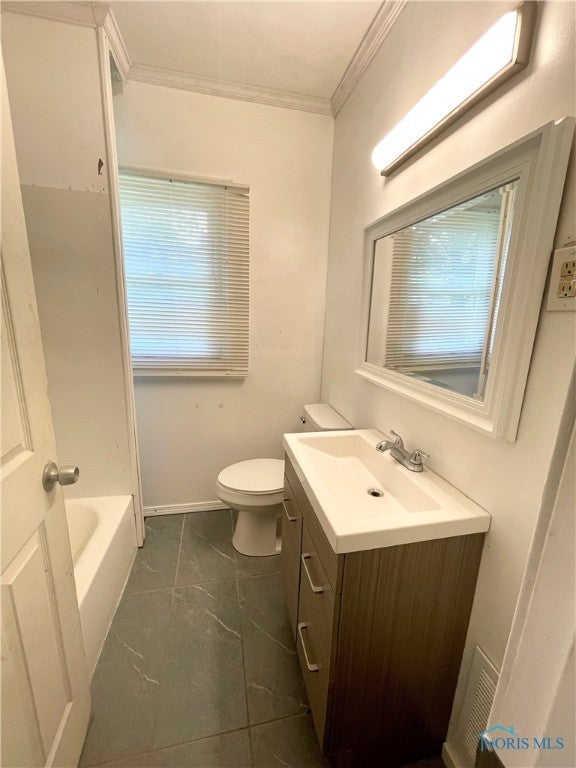 1949 Marlow Road Toledo, OH 43613 - Photo 9 of 13 Bathroom