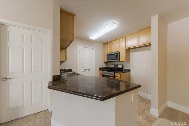 $499,999 | 2400 Del Mar Way, Unit 207, Corona, CA 92882