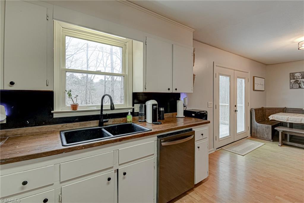 1410 West Old Phillips Road Pinnacle, NC 27043 - Photo 13 of 41