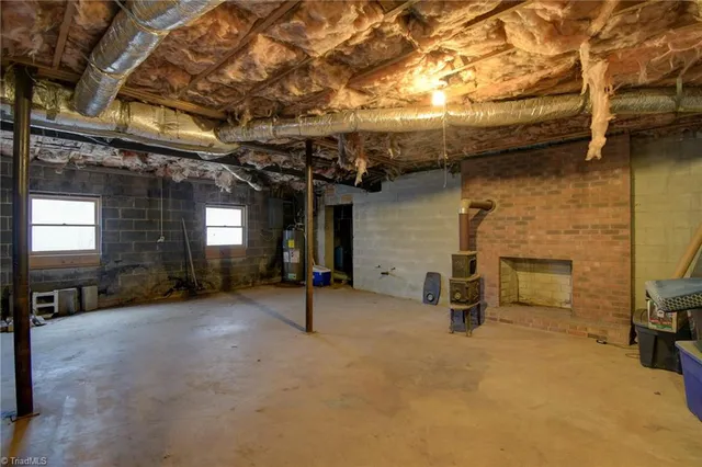 $560,000 | 1410 West Old Phillips Road, Pinnacle, NC 27043