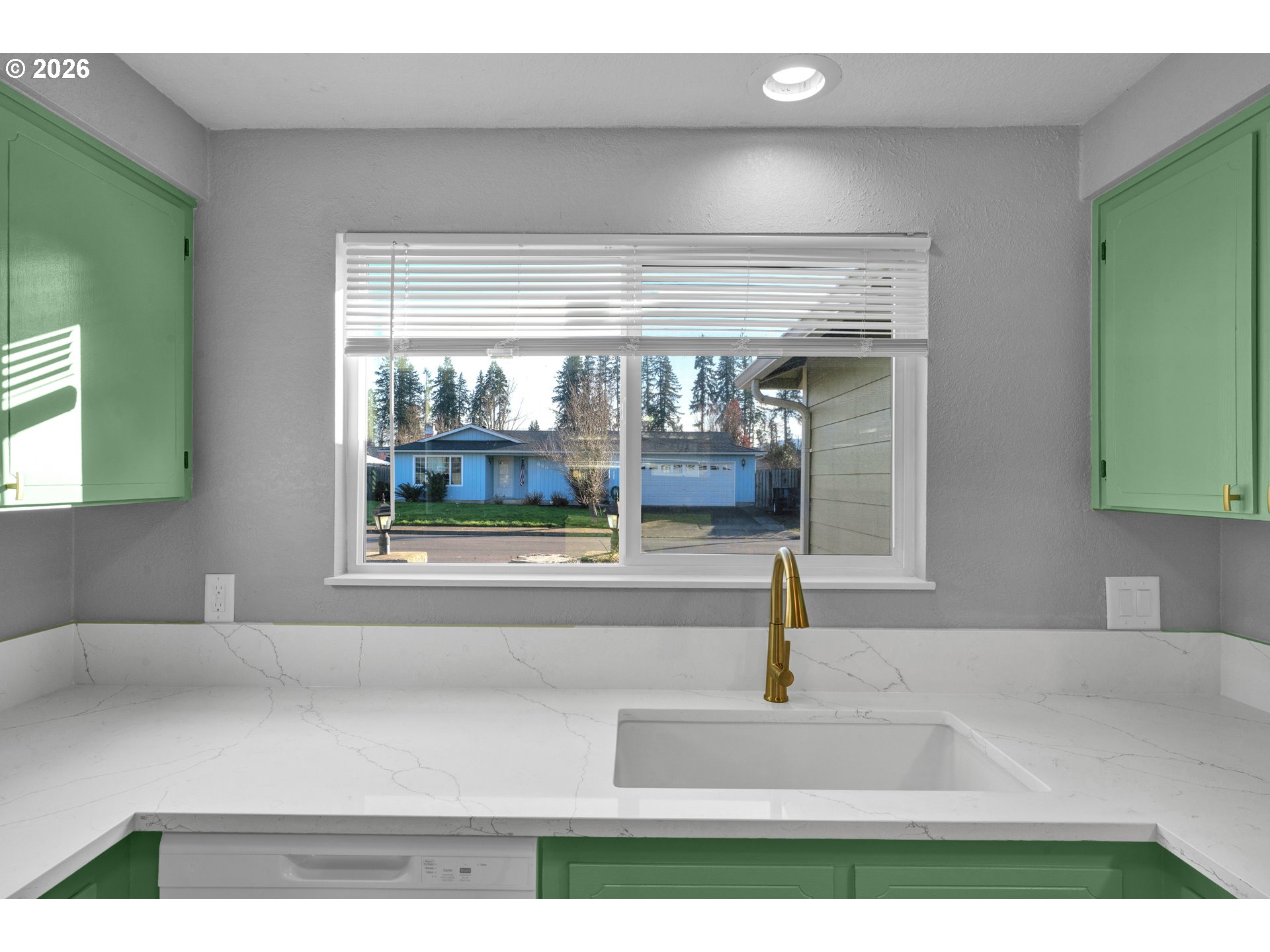 520 South 51st Place Springfield, OR 97478 - Photo 14 of 44