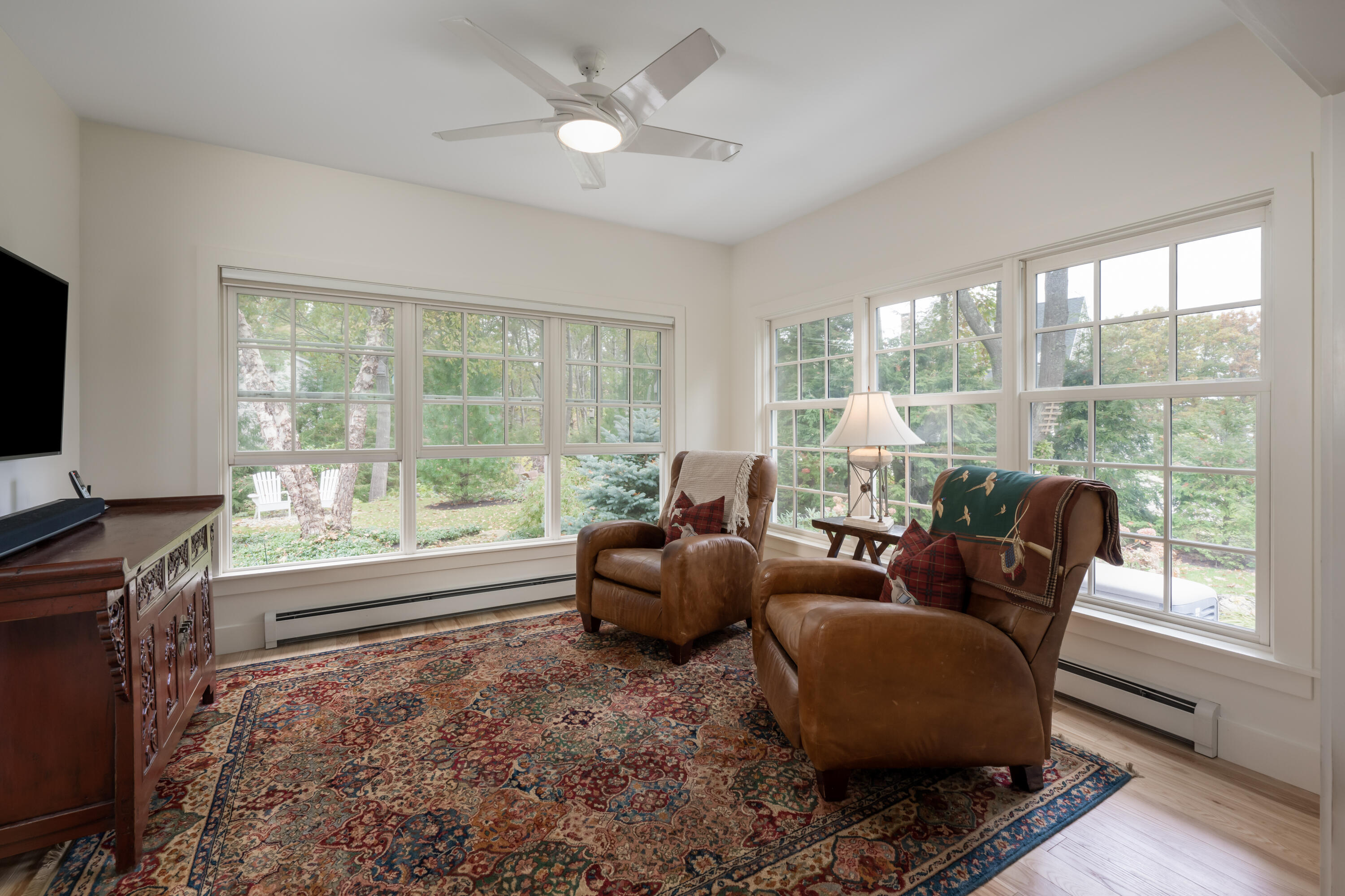 26 Circuit Road Cape Neddick, ME 03902 - Photo 12 of 20 Sitting Room