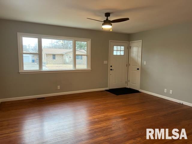 6 Monica Lane Springfield, IL 62702 - Photo 4 of 20