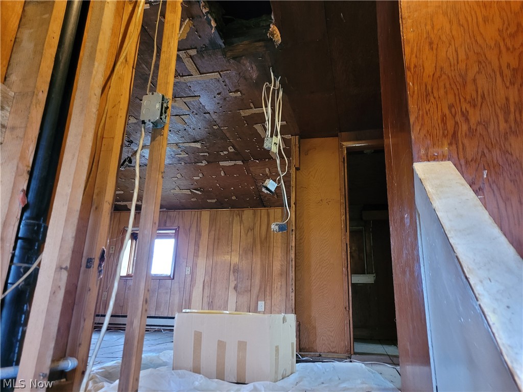 9325 Slagle Road Windham, OH 44288 - Photo 10 of 25 Gallery Image 10