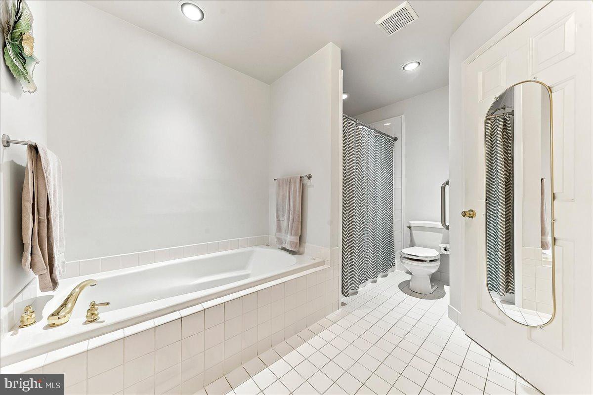 250 Avonwood Road Kennett Square, PA 19348 - Photo 25 of 37 Primary Bath with shower stall too!