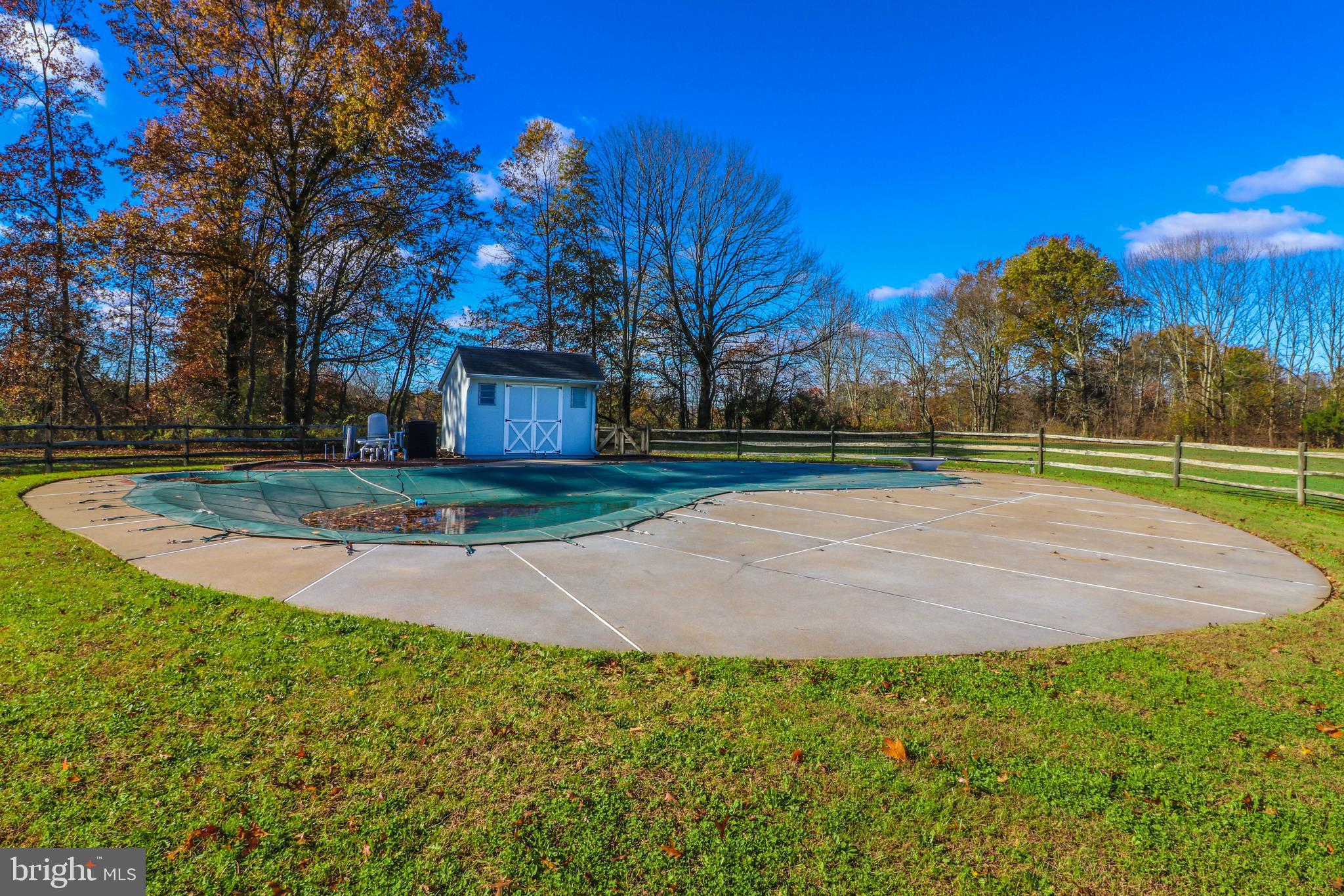 3309 Miller Road Pennsburg, PA 18073 - Photo 14 of 45 Lots of Space to Play or Lounge