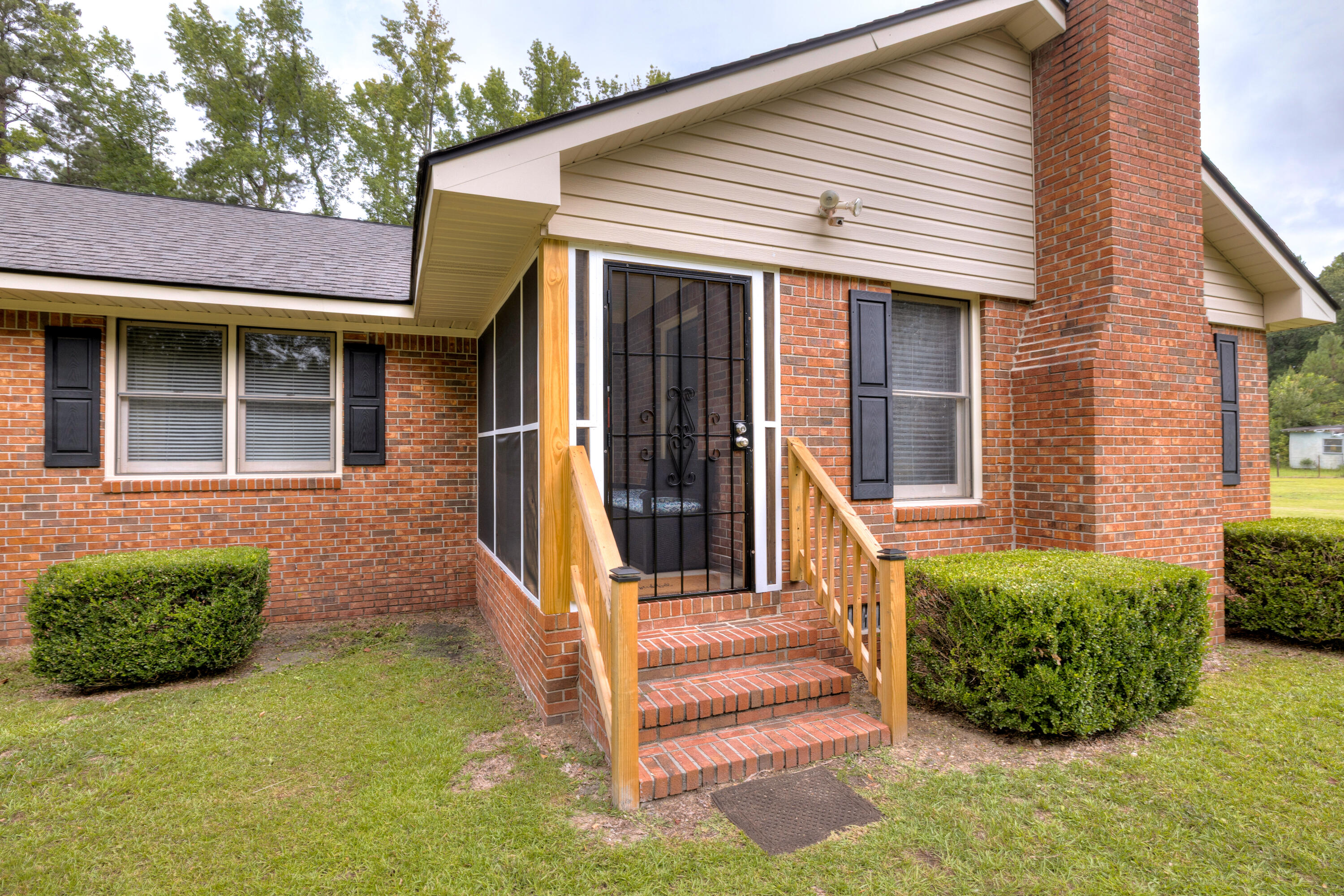 4385 Muriel Street Sumter, SC 29154 - Photo 2 of 40 03